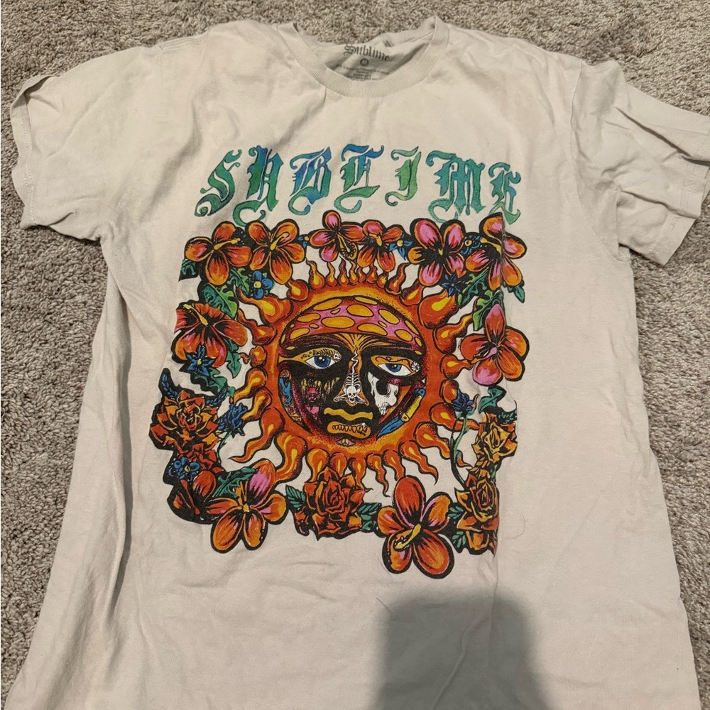 Sublime Graphic Tee with Colorful Sun Design